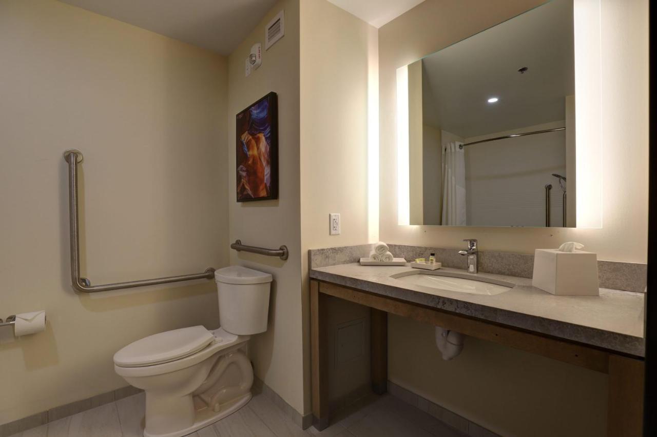 Candlewood Suites - Kingston West By Ihg Екстер'єр фото