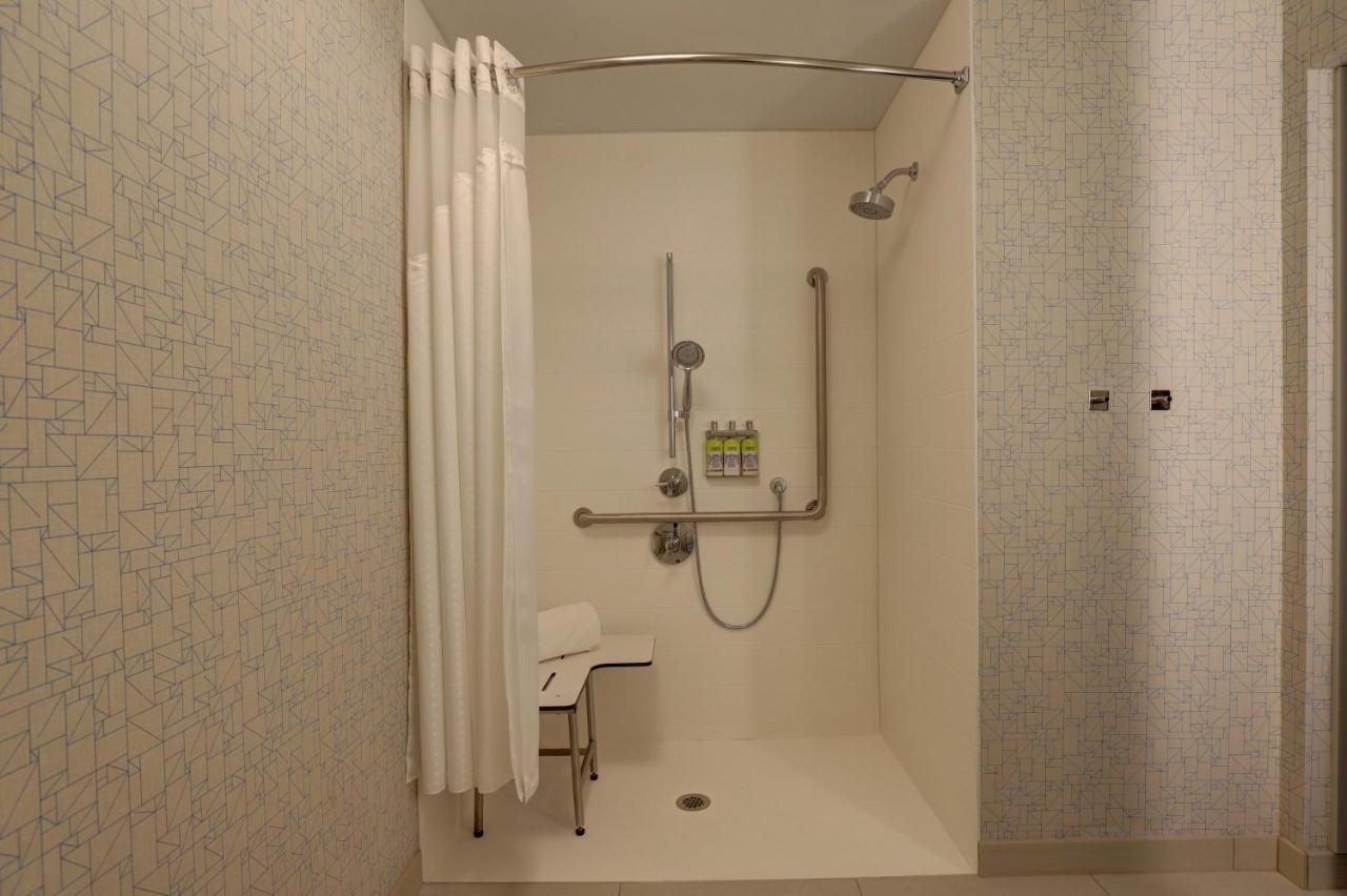 Candlewood Suites - Kingston West By Ihg Екстер'єр фото